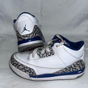 Girls Jordan size 9